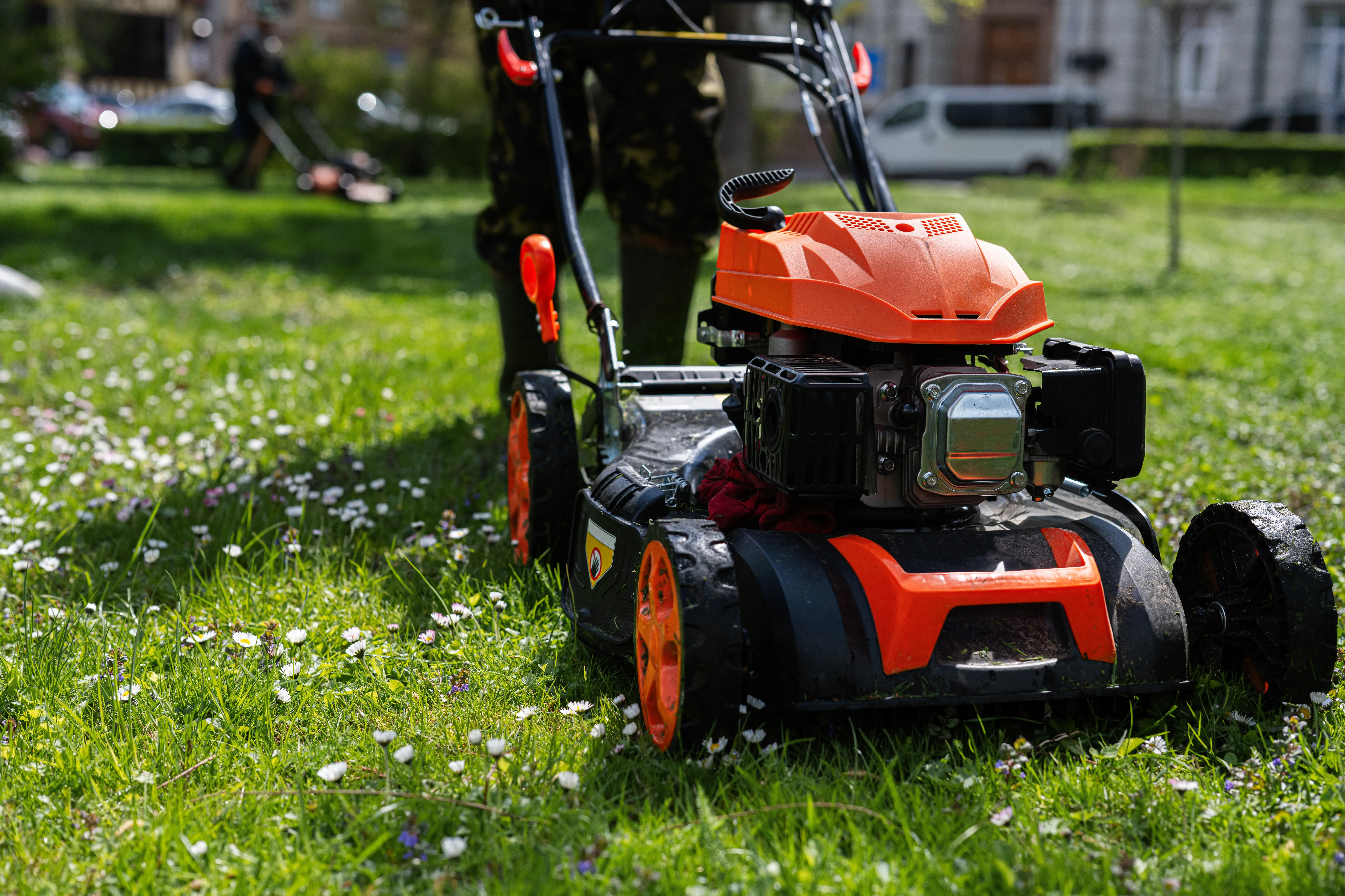 How to choose the right lawn mower How to choose the right lawn mower